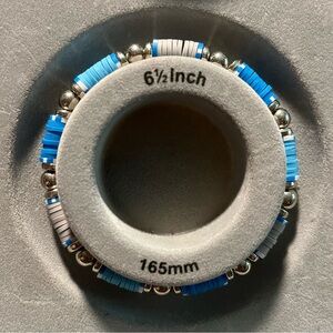 Blue and gray beaded bracelet